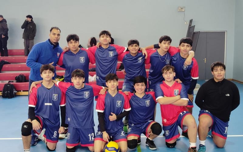 Salesiano Linares se Corona Campeón del Triangular de Voleibol UTAL 2025